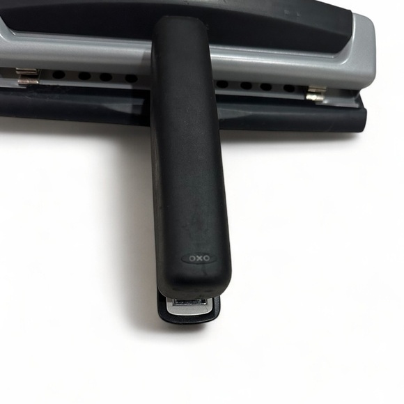 Stapler and Hole Punch Bundle Black and Silver - Heavy Duty - Picture 7 of 8